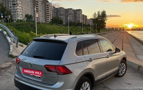 Volkswagen Tiguan II, 2017 год, 2 445 000 рублей, 10 фотография