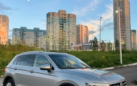 Volkswagen Tiguan II, 2017 год, 2 445 000 рублей, 14 фотография