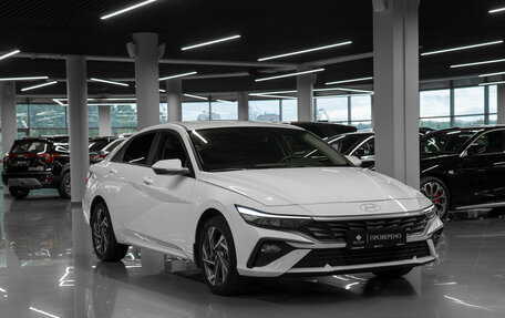 Hyundai Elantra, 2024 год, 3 050 000 рублей, 2 фотография