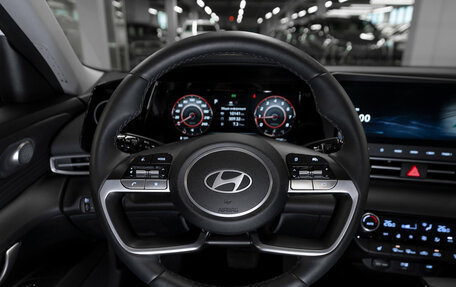 Hyundai Elantra, 2024 год, 3 050 000 рублей, 10 фотография