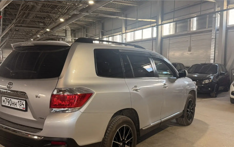 Toyota Highlander III, 2013 год, 1 350 000 рублей, 5 фотография