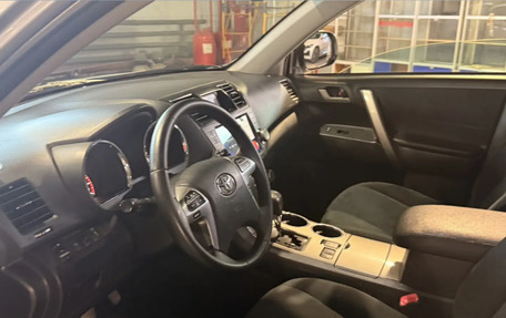 Toyota Highlander III, 2013 год, 1 350 000 рублей, 19 фотография