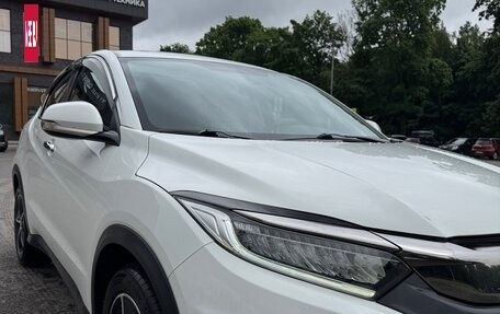 Honda Vezel, 2022 год, 2 100 000 рублей, 3 фотография