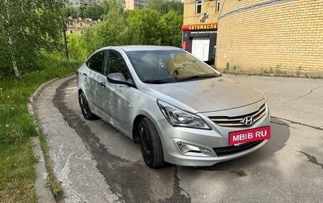 Hyundai Solaris II рестайлинг, 2015 год, 815 000 рублей, 3 фотография