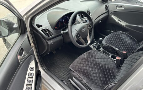 Hyundai Solaris II рестайлинг, 2015 год, 815 000 рублей, 8 фотография