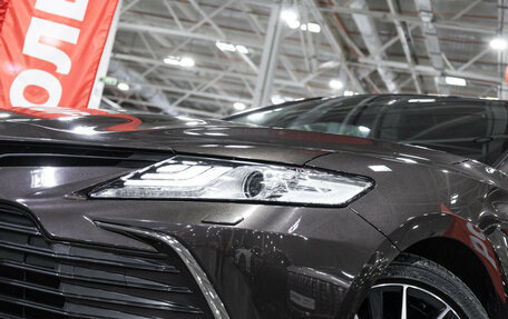 Toyota Camry, 2022 год, 3 225 000 рублей, 2 фотография