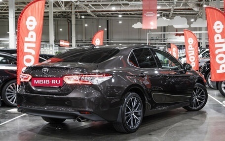 Toyota Camry, 2022 год, 3 225 000 рублей, 12 фотография