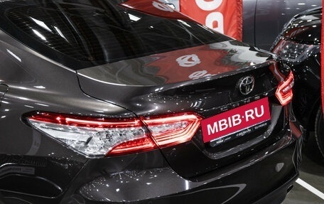 Toyota Camry, 2022 год, 3 225 000 рублей, 18 фотография