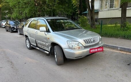Lexus RX IV рестайлинг, 2001 год, 580 000 рублей, 2 фотография