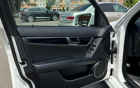 Mercedes-Benz C-Класс, 2012 год, 1 750 000 рублей, 22 фотография