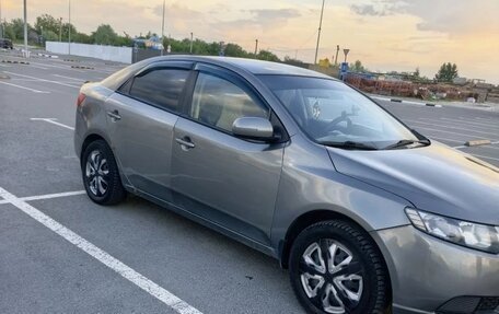 KIA Cerato III, 2010 год, 400 000 рублей, 3 фотография