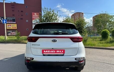 KIA Sportage IV рестайлинг, 2019 год, 2 525 000 рублей, 6 фотография