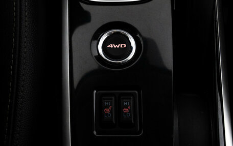 Mitsubishi Outlander III рестайлинг 3, 2018 год, 2 299 000 рублей, 17 фотография