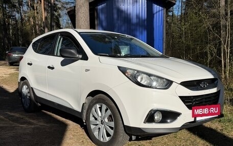 Hyundai ix35 I рестайлинг, 2011 год, 1 100 000 рублей, 2 фотография