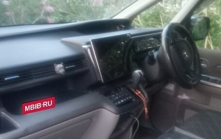 Honda Stepwgn IV, 2017 год, 1 900 000 рублей, 6 фотография