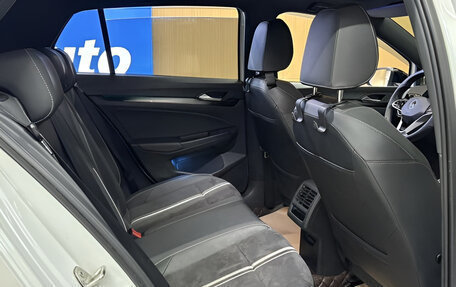 Volkswagen Golf VIII, 2023 год, 1 590 000 рублей, 13 фотография
