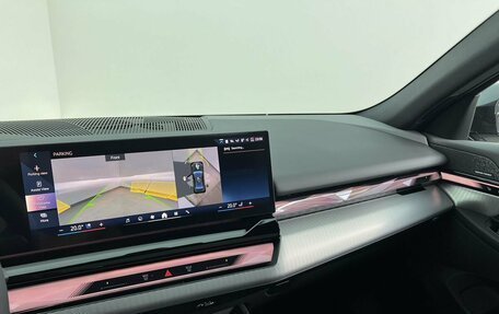 BMW 5 серия, 2025 год, 10 170 000 рублей, 17 фотография