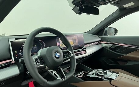 BMW 5 серия, 2025 год, 10 170 000 рублей, 10 фотография