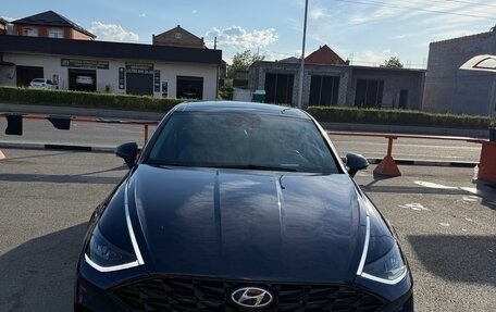 Hyundai Sonata VIII, 2022 год, 2 350 000 рублей, 2 фотография