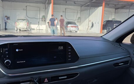 Hyundai Sonata VIII, 2022 год, 2 350 000 рублей, 11 фотография