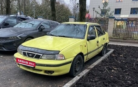 Daewoo Nexia I рестайлинг, 2004 год, 60 000 рублей, 2 фотография