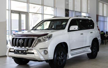 Toyota Land Cruiser Prado 150 рестайлинг 2, 2013 год, 3 687 500 рублей, 3 фотография