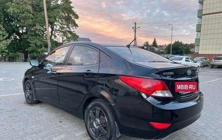 Hyundai Solaris II рестайлинг, 2012 год, 750 000 рублей, 4 фотография