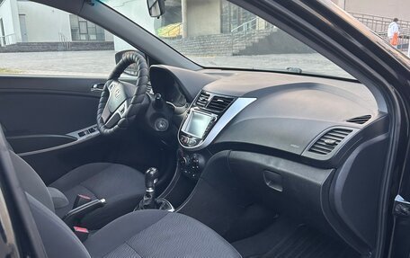 Hyundai Solaris II рестайлинг, 2012 год, 750 000 рублей, 13 фотография