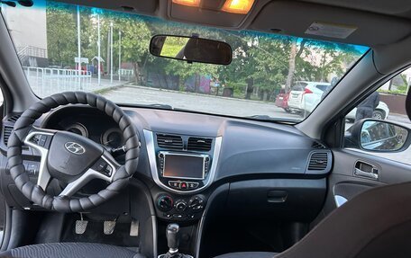 Hyundai Solaris II рестайлинг, 2012 год, 750 000 рублей, 20 фотография