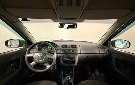 Skoda Fabia II, 2010 год, 399 000 рублей, 10 фотография