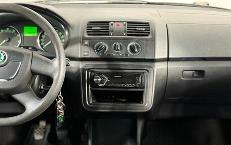 Skoda Fabia II, 2010 год, 399 000 рублей, 11 фотография