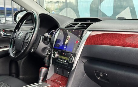 Toyota Camry, 2014 год, 1 880 000 рублей, 10 фотография