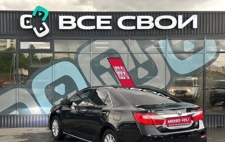 Toyota Camry, 2014 год, 1 880 000 рублей, 3 фотография