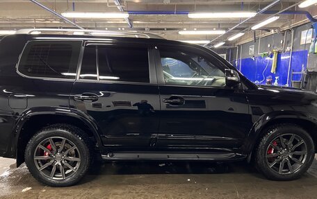 Toyota Land Cruiser 200, 2015 год, 5 900 000 рублей, 21 фотография