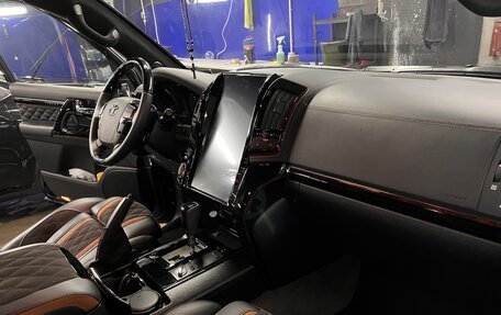 Toyota Land Cruiser 200, 2015 год, 5 900 000 рублей, 35 фотография