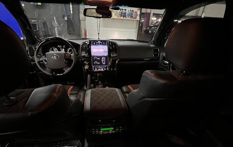 Toyota Land Cruiser 200, 2015 год, 5 900 000 рублей, 39 фотография