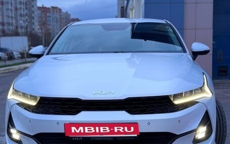 KIA K5, 2021 год, 2 350 000 рублей, 6 фотография