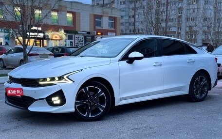 KIA K5, 2021 год, 2 350 000 рублей, 5 фотография