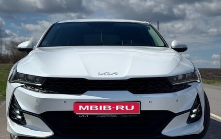 KIA K5, 2021 год, 2 350 000 рублей, 15 фотография