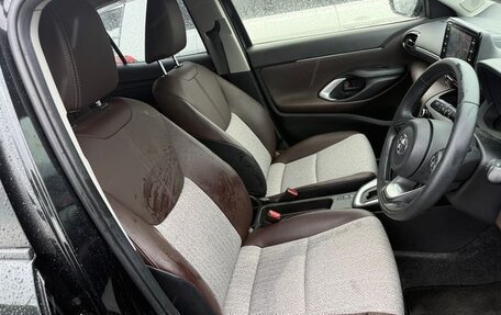 Toyota Yaris Cross, 2021 год, 1 690 000 рублей, 8 фотография