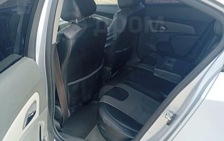 Chevrolet Cruze II, 2010 год, 420 000 рублей, 8 фотография