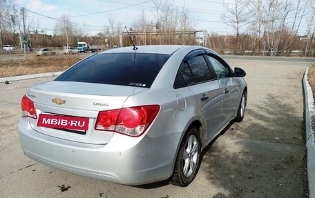 Chevrolet Cruze II, 2010 год, 420 000 рублей, 4 фотография
