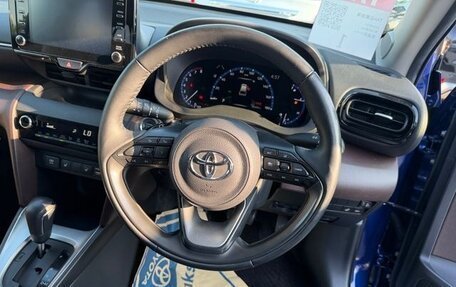 Toyota Yaris Cross, 2021 год, 1 550 000 рублей, 18 фотография