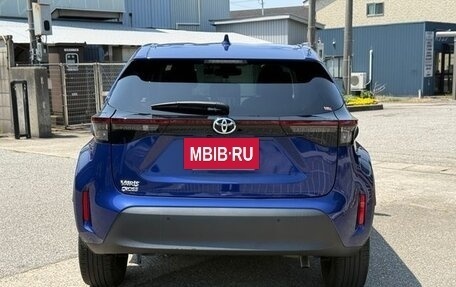 Toyota Yaris Cross, 2021 год, 1 550 000 рублей, 13 фотография