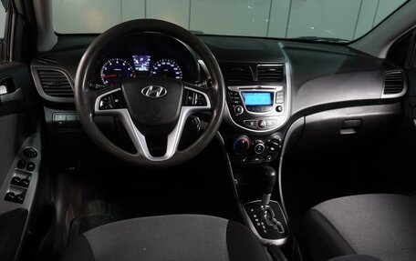 Hyundai Solaris II рестайлинг, 2013 год, 649 000 рублей, 6 фотография