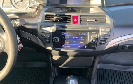 Honda Crosstour I рестайлинг, 2013 год, 1 250 000 рублей, 19 фотография