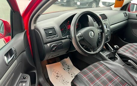 Volkswagen Golf V, 2005 год, 609 000 рублей, 10 фотография