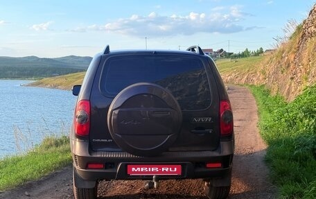 Chevrolet Niva I рестайлинг, 2011 год, 490 000 рублей, 5 фотография