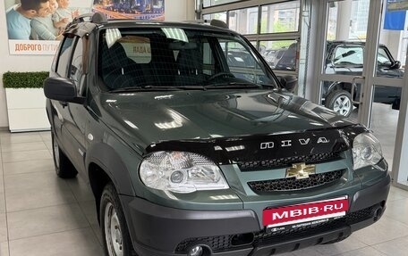 Chevrolet Niva I рестайлинг, 2012 год, 597 000 рублей, 13 фотография