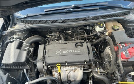 Opel Astra J, 2013 год, 900 000 рублей, 4 фотография